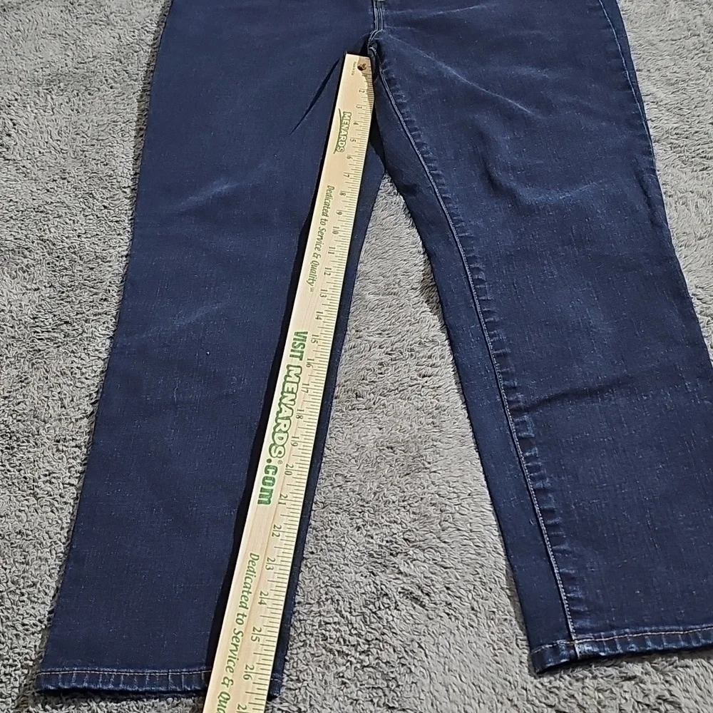 Chico's So Slimming Girlfriend Ankle Dark Wash Jean Size 1.5 Medium US Size 10 - Picture 7 of 9
